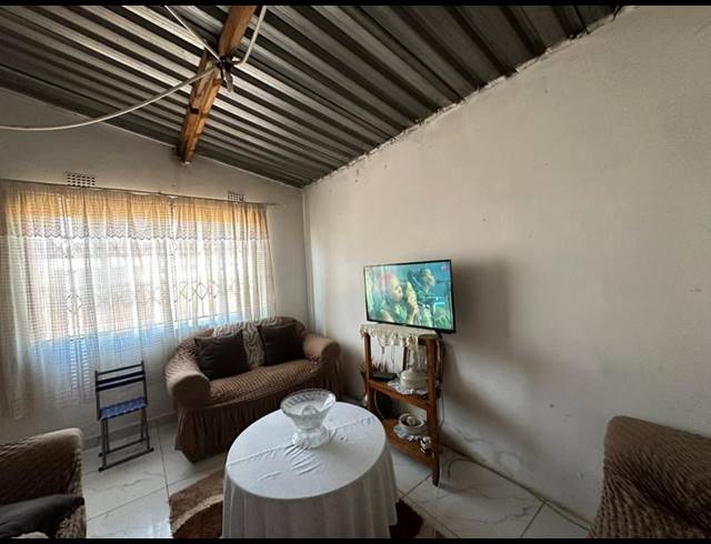 2 BEDROOM HOUSE FOR SALE IN KATLEHONG SOUTH